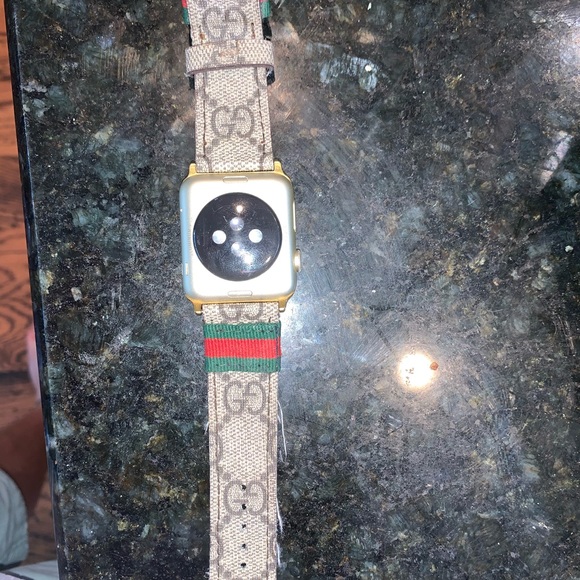 Apple Watch 1st Generation - Picture 3 of 3